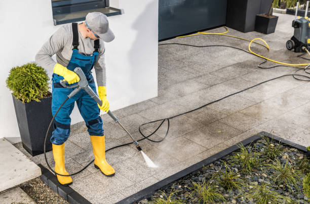 Best Pressure Washing Contractors  in Union City, OH